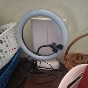 Ring light